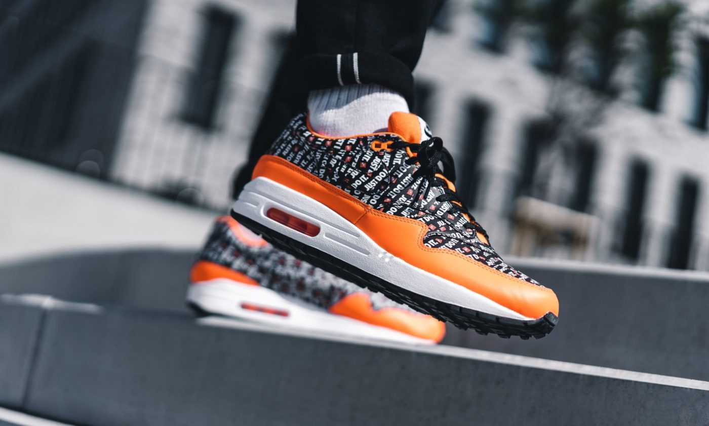 Air max 1 shop orange just do it